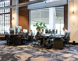 Common Desk - West End