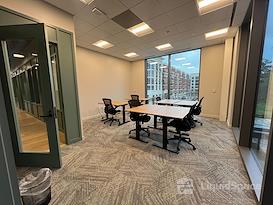 Common Desk - City Place