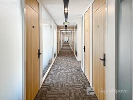 Regus | Wuxi, Junlai Square