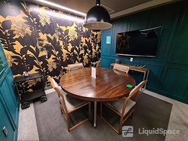 WeWork | Montes Urales 424