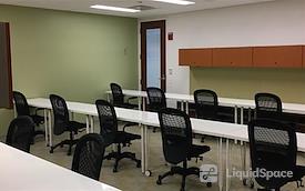 Carr Workplaces - Aon Center