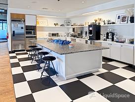 SPACES || WA, Seattle-  1601 5th Avenue