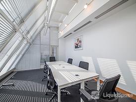 Regus | London, Hammersmith, Broadway