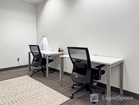 Regus | MN, Minnetonka - County Road