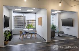 1751 Pinnacle Coworking