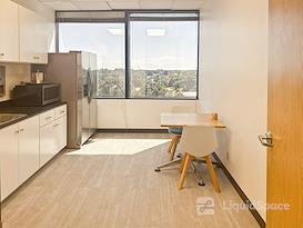 Regus | LA, Lafayette - W. Pinhook Rd.