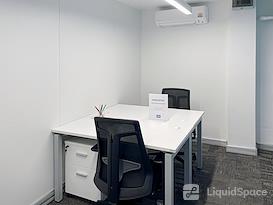 HQ | Bangkok, Blue Chips Building