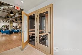 Common Desk - Travis Park