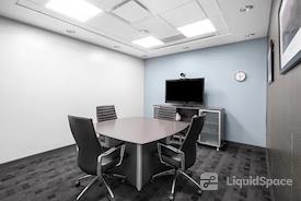 Regus | Columbia Center on Stadium