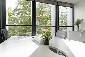 DeskLodge Beacon Tower