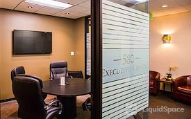 580 Executive Center