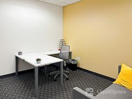 Regus | Cap Trust Tower