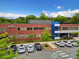 Regus | The District