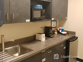 Plaza Executive Suites – Union Hills