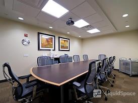 Regus | 600 Third Avenue