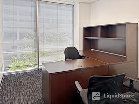 Regus | CA, Woodland Hills - Ventura Blvd.