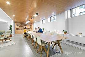 SPACES | Paris, Etoile