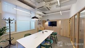 FORA | Lloyds Avenue 