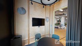 FORA | White Collar Factory 