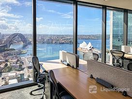 The Executive Centre - Salesforce Tower