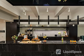 WorkLife Office Suites by Industrious - Penn 1