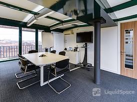 Signature | Milan, Torre Velasca