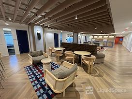 Carr Workplaces - Tysons