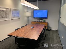 Industrious - 400 University Street