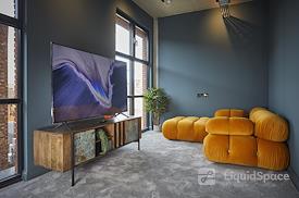 Colony | One Silk St