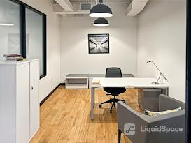 SPACES | GA, Atlanta - 1372 Peachtree