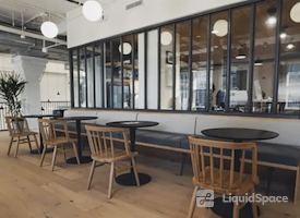 Common Desk - 6th & Congress