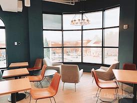 e|spaces Franklin Square