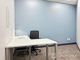 Regus | MN, Brooklyn Center - N Summit Dr