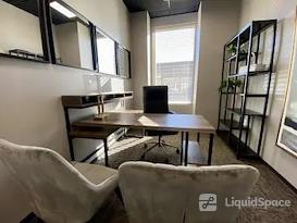 Lucid Private Offices | Southlake Town Square