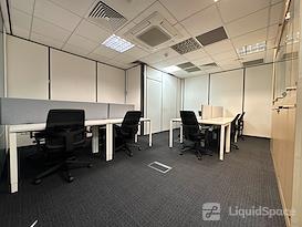 Regus | Heathrow, Bath Road