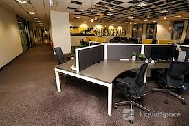 CorporateCubes.Co - 333 Collins