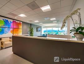 Regus | 24th and Camelback
