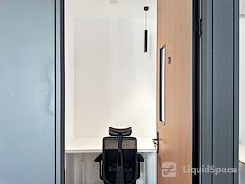 Regus | Chongqing, Weiyi Center