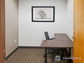 Regus | Hidden River