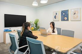 Regus | Shanghai, The Crest