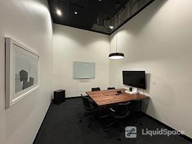 Industrious - Esplanade at Aventura