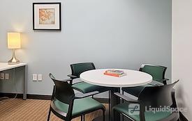 Regus | Perimeter Woods