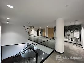 Luxury private office space in Marina del Ray