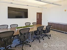 Regus | IA, Davenport - Harrison St