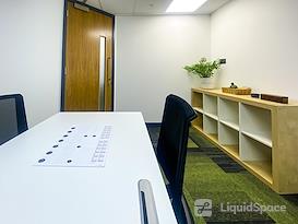 DeskLodge House