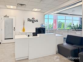 Regus | MN, Brooklyn Center - N Summit Dr