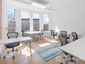 Expansive - Golden Triangle