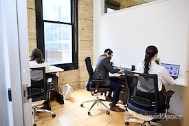 iQ Offices | 140 Yonge Street