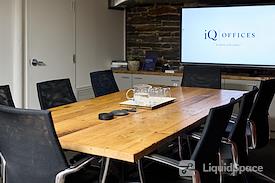 iQ Offices | 140 Yonge Street