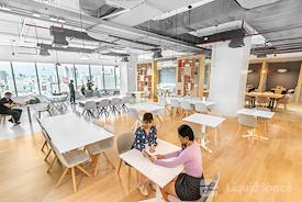 SPACES | Bangkok, Chamchuri Square